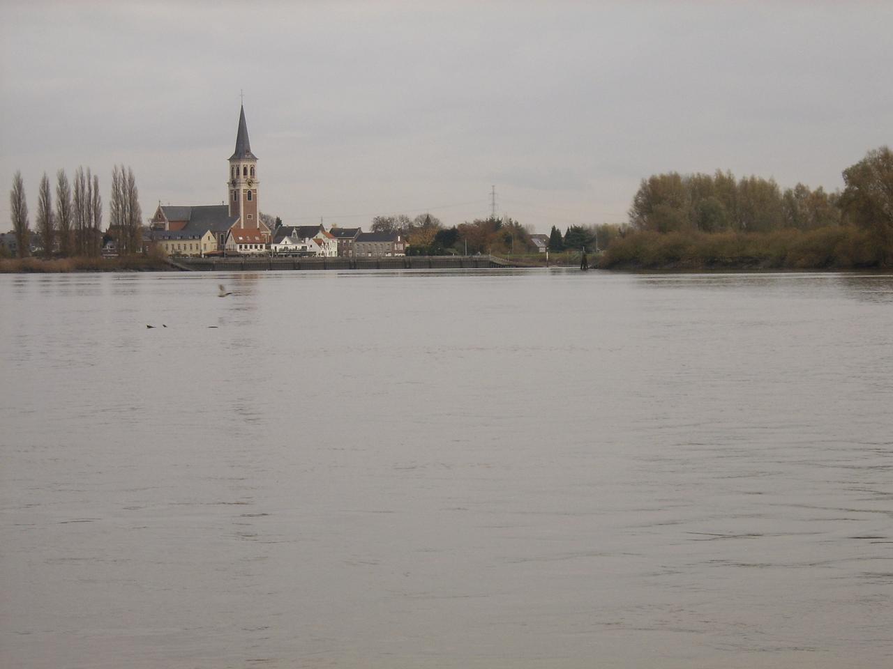 Twee peperdure dijkmodules