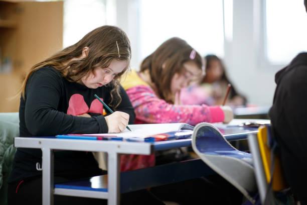 Alarmerende cijfers over hoog aantal anderstalige leerlingen in het basisonderwijs Sint-Pieters-Leeuw